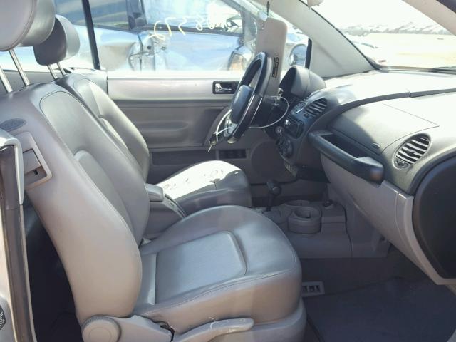 3VWCK21Y03M309991 - 2003 VOLKSWAGEN NEW BEETLE 银色 照片 5