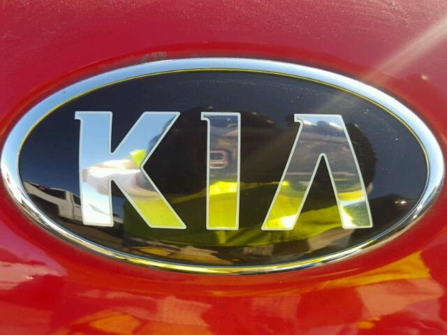 KNDJX3A56G7874401 - 2016 KIA SOUL RED photo 9