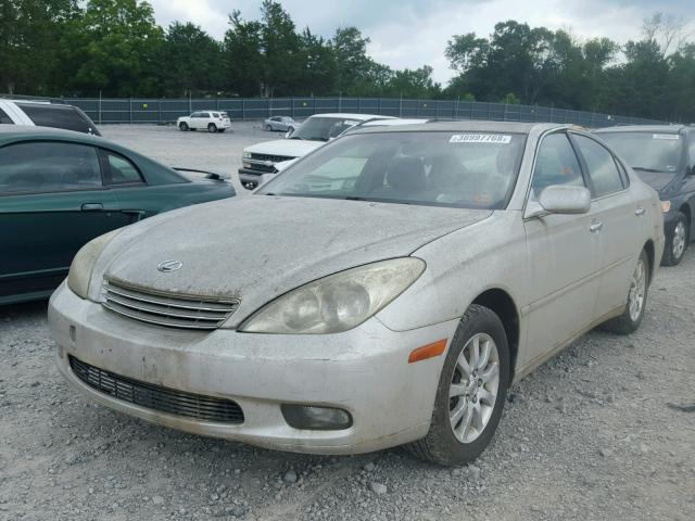 JTHBF30GX25008245 - 2002 LEXUS ES 300 CREAM photo 2