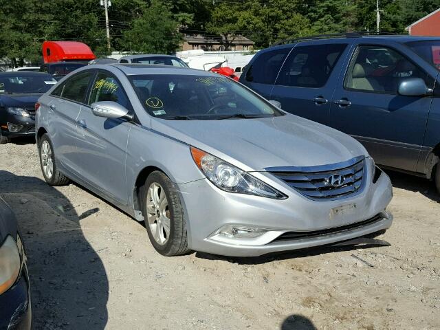 5NPEC4AC9BH000713 - 2011 HYUNDAI SONATA SILVER photo 1