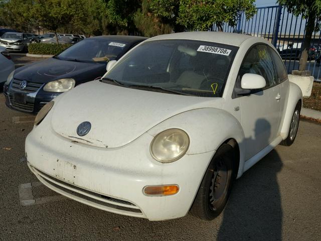3VWBC21C3XM453778 - 1999 VOLKSWAGEN NEW BEETLE 白色 照片 2