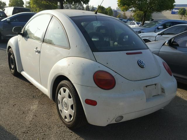 3VWBC21C3XM453778 - 1999 VOLKSWAGEN NEW BEETLE 白色 照片 3