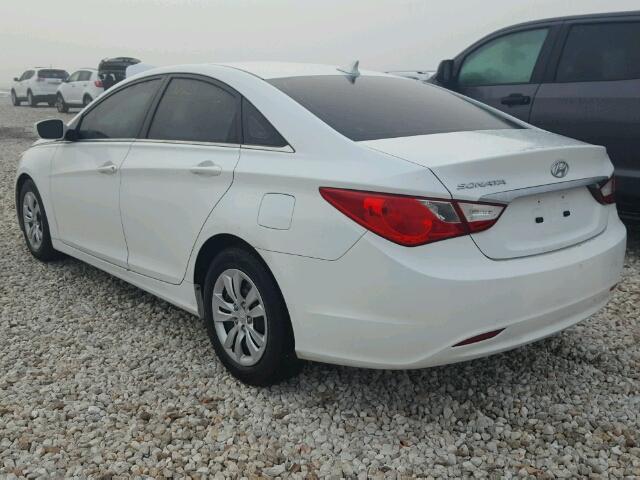 5NPEB4AC5BH061012 - 2011 HYUNDAI SONATA GLS WHITE photo 3