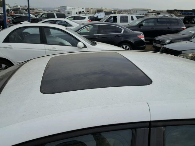 1G8AJ52F83Z163702 - 2003 SATURN ION LEVEL WHITE photo 9