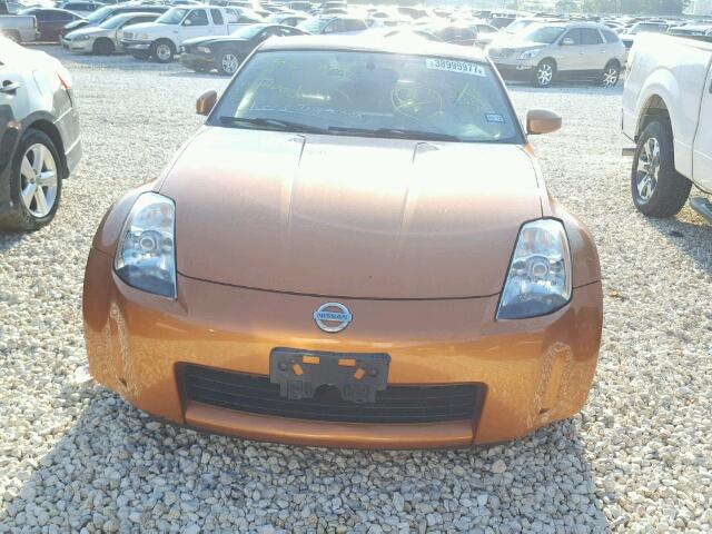 JN1AZ34D85M608134 - 2005 NISSAN 350Z COUPE ORANGE photo 9