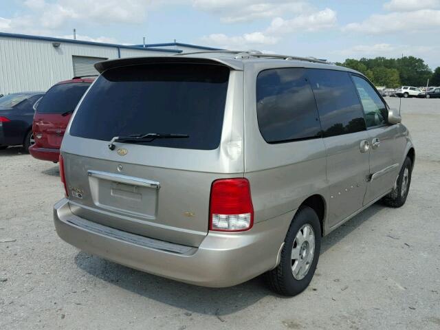 KNDUP131026291767 - 2002 KIA SEDONA EX BEIGE photo 4