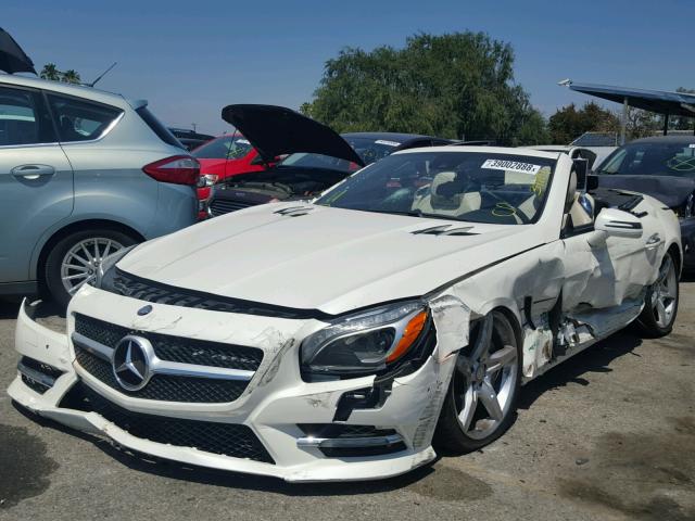 WDDJK7DA3DF001226 - 2013 MERCEDES-BENZ SL 550 WHITE photo 2