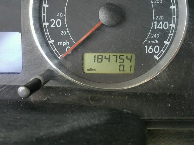 WVWWH63B32E251295 - 2002 VOLKSWAGEN PASSAT GLX 绿色 照片 8