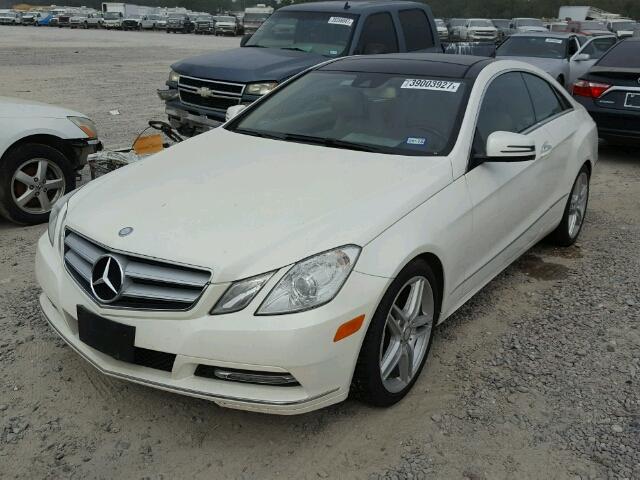 WDDKJ5KB5DF219191 - 2013 MERCEDES-BENZ E 350 WHITE photo 2