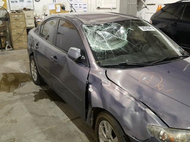 JM1BK32F581778757 - 2008 MAZDA 3 I GRAY photo 9