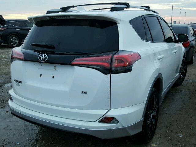 JTMNFREV7GJ063436 - 2016 TOYOTA RAV4 白色 照片 4