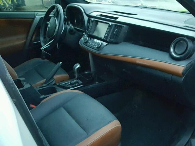 JTMNFREV7GJ063436 - 2016 TOYOTA RAV4 白色 照片 5