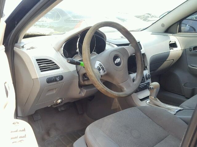 1G1ZA5E05AF154818 - 2010 CHEVROLET MALIBU ლურჯი ფოტო 9