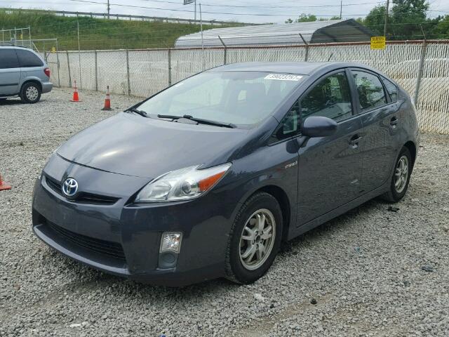 JTDKN3DUXA1306773 - 2010 TOYOTA PRIUS GRAY photo 2