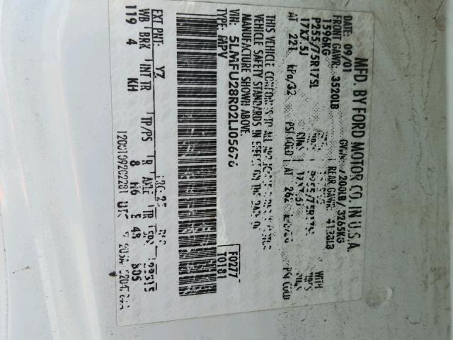 5LMFU28R02LJ05676 - 2002 LINCOLN NAVIGATOR WHITE photo 10