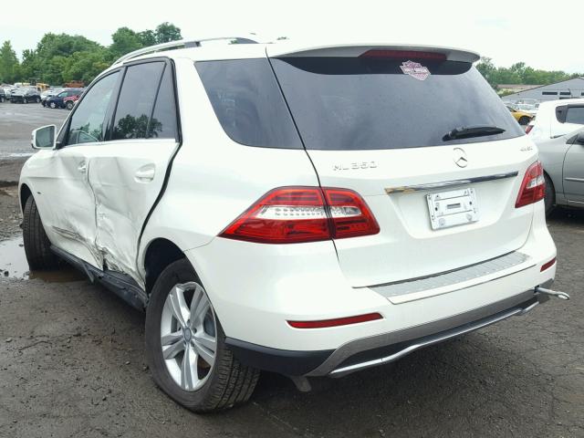 4JGDA5HBXCA077485 - 2012 MERCEDES-BENZ ML 350 4MA WHITE photo 3