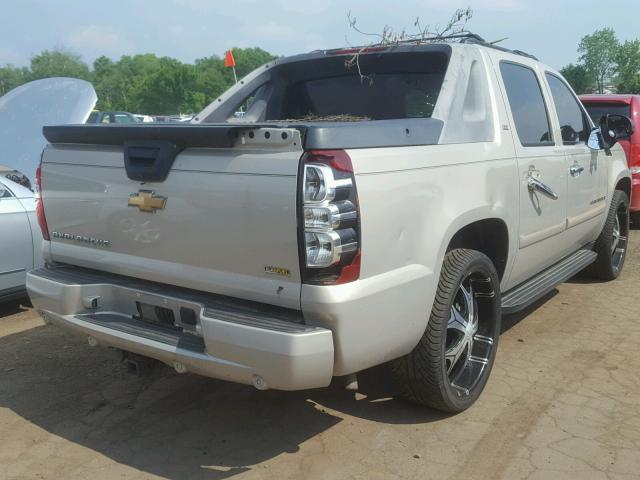 3GNFK12397G274960 - 2007 CHEVROLET AVALANCHE SILVER photo 4