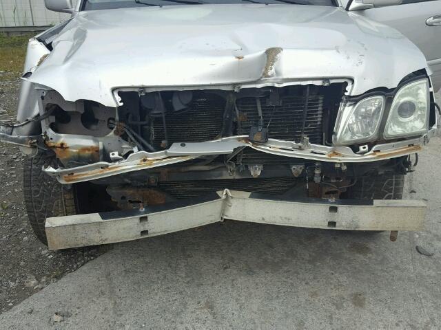 JTJHT00W964009518 - 2006 LEXUS LX 470 SILVER photo 9