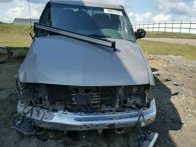 1GCDT13W62K125607 - 2002 CHEVROLET S TRUCK S1 TAN photo 9