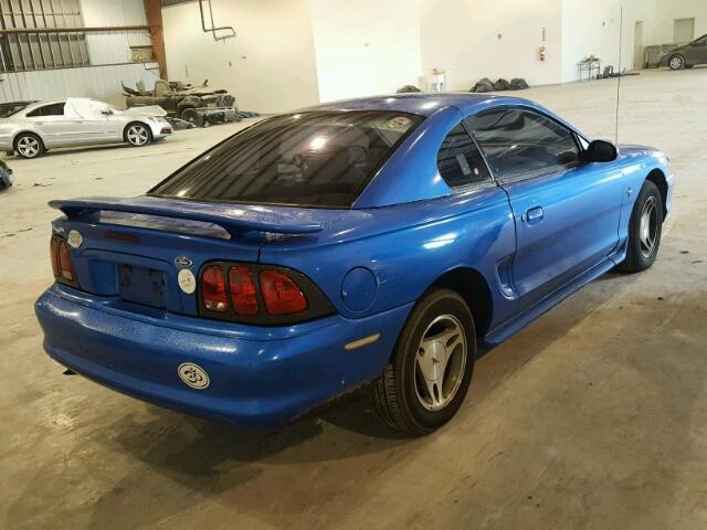 1FAFP4048WF264420 - 1998 FORD MUSTANG BLUE photo 4