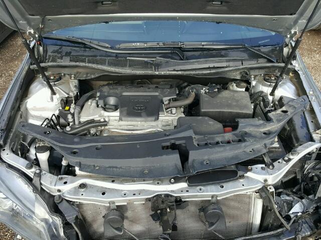 4T1BF1FK1FU875946 - 2015 TOYOTA CAMRY LE ვერცხლისფერი ფოტო 7