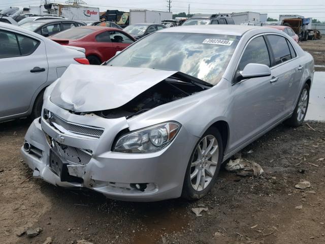 1G1ZE5E17BF194302 - 2011 CHEVROLET MALIBU LTZ 银色 照片 2