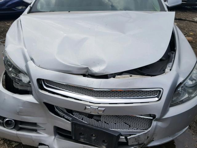 1G1ZE5E17BF194302 - 2011 CHEVROLET MALIBU LTZ 银色 照片 7