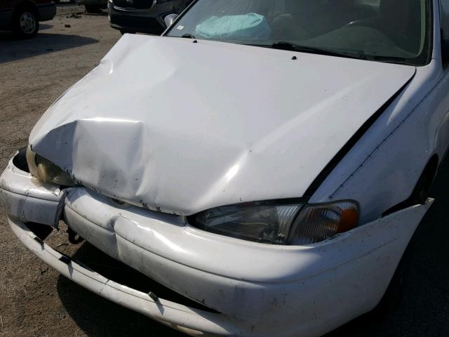 1Y1SK5283XZ421957 - 1999 CHEVROLET GEO PRIZM 白色 照片 9