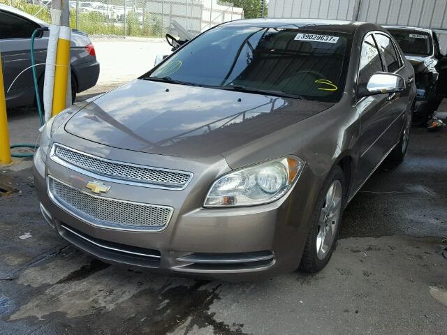 1G1ZC5EB3AF256632 - 2010 CHEVROLET MALIBU 1LT GOLD photo 2