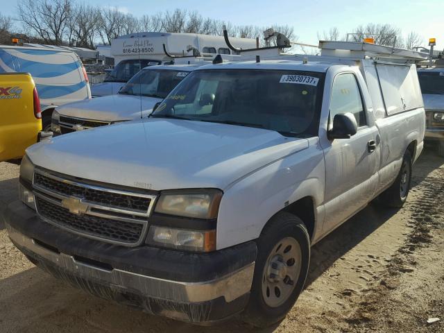 1GCEC14X17Z148898 - 2007 CHEVROLET SILVERADO WHITE photo 2