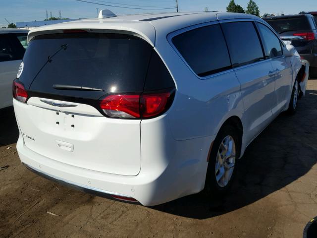 2C4RC1FG9JR100839 - 2018 CHRYSLER PACIFICA T WHITE photo 4