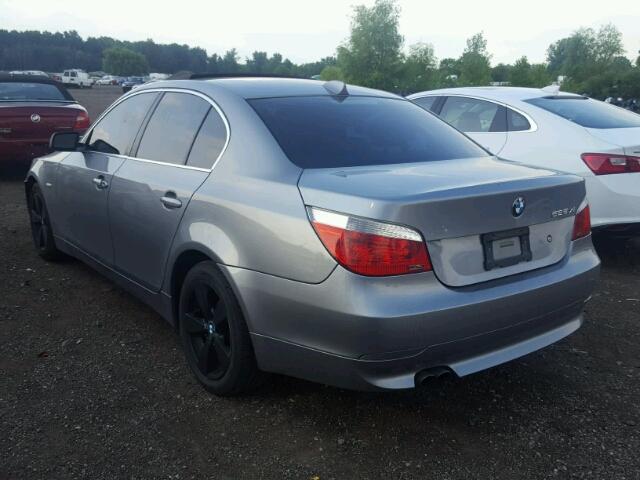 WBANF33546CS35499 - 2006 BMW 525 XI GRAY photo 3