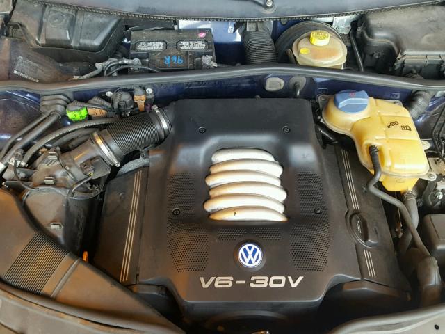 WVWBH63B31P020365 - 2001 VOLKSWAGEN PASSAT GLX BLUE photo 7