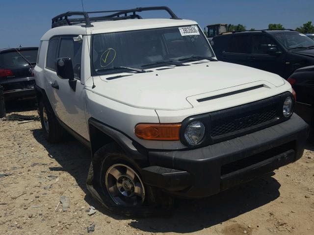 JTEBU4BF6AK077303 - 2010 TOYOTA FJ CRUISER WHITE photo 1