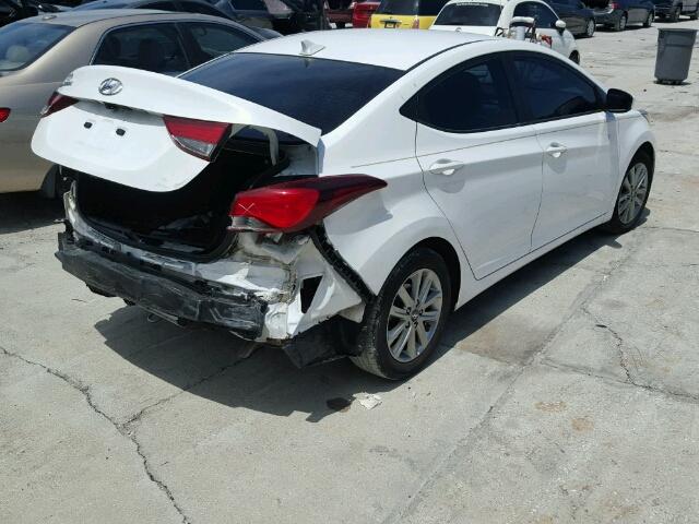 5NPDH4AE4EH517548 - 2014 HYUNDAI ELANTRA SE WHITE photo 4