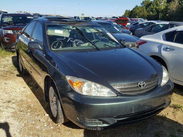 4T1BF32K72U501076 - 2002 TOYOTA CAMRY GREEN photo 1