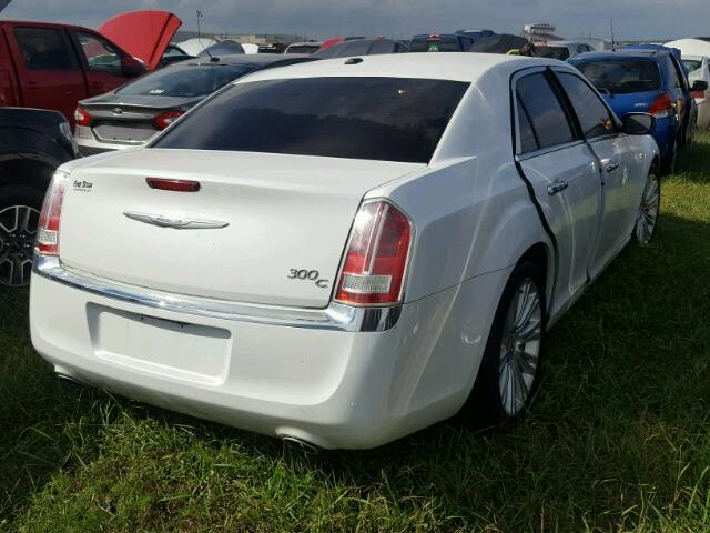 2C3CCAET0CH188794 - 2012 CHRYSLER 300C WHITE photo 4