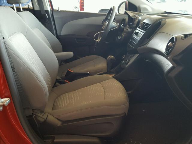 1G1JA5SH9D4256176 - 2013 CHEVROLET SONIC LS 勃艮第红 照片 5