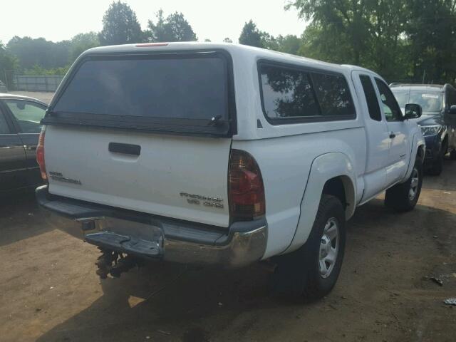 5TETU62N56Z266216 - 2006 TOYOTA TACOMA PRE WHITE photo 4