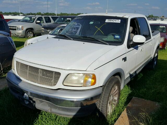 1FTRW07W01KA76565 - 2001 FORD F150 SUPER WHITE photo 2