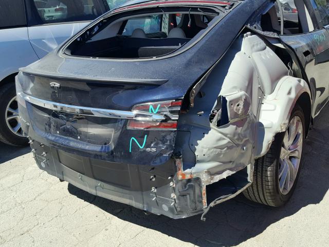 5YJSA1CP7DFP14672 - 2013 TESLA MODEL S BLUE photo 9