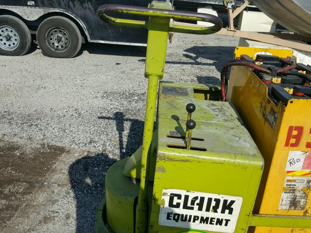 ST2455513305FA - 1986 CLARK FORKLIFT FORKLIFT TWO TONE photo 5