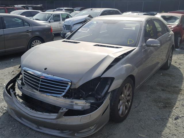 WDDNG71X37A072679 - 2007 MERCEDES-BENZ S 550 GRAY photo 2