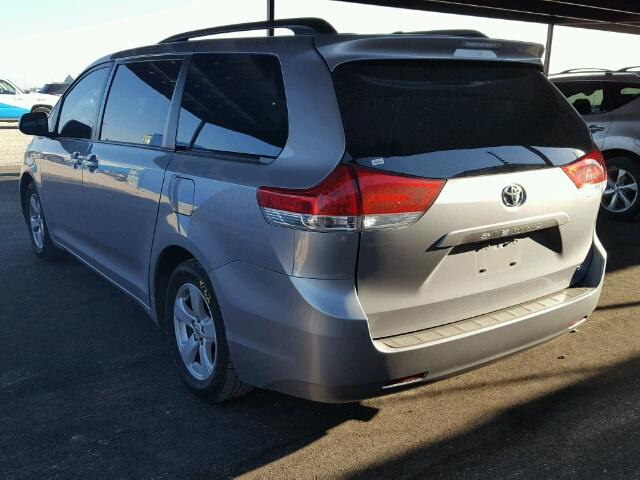 5TDKK3DC3CS277414 - 2012 TOYOTA SIENNA GRAY photo 3