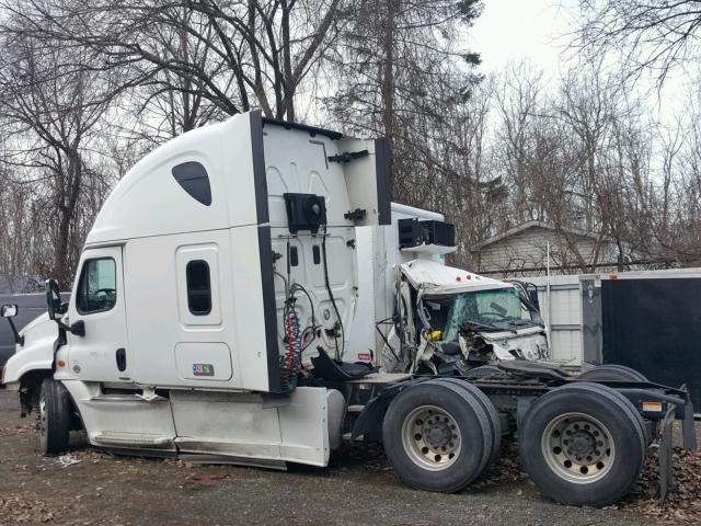 3AKJGLD56FSGJ1441 - 2015 FREIGHTLINER CASCADIA 1 WHITE photo 3