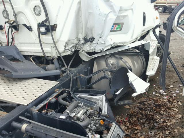 3AKJGLD56FSGJ1441 - 2015 FREIGHTLINER CASCADIA 1 WHITE photo 9