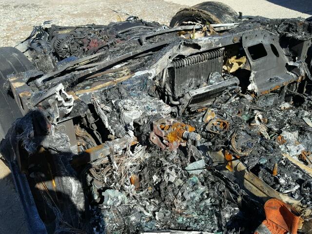 1G1YY3DE2D5700462 - 2013 CHEVROLET CORVETTE 4 BURN photo 8