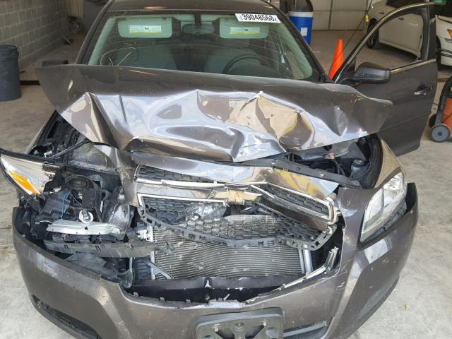 1G11B5SA5DF226211 - 2013 CHEVROLET MALIBU LS ვერცხლისფერი ფოტო 7