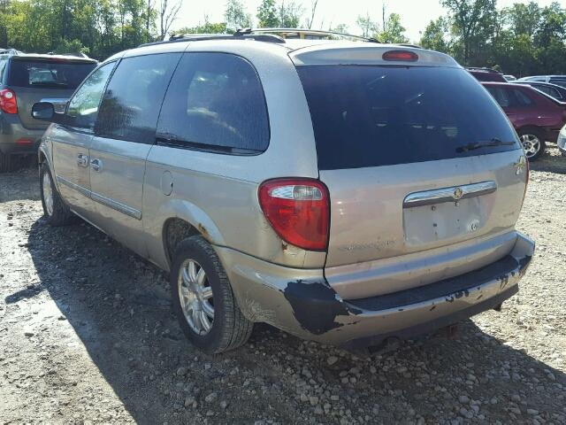 2A4GP54L26R772763 - 2006 CHRYSLER TOWN & COU GOLD photo 3