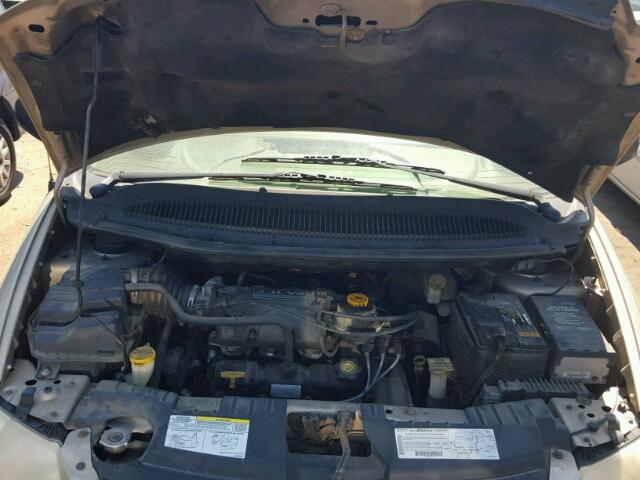 1B4GP45382B717383 - 2002 DODGE CARAVAN SP GOLD photo 7